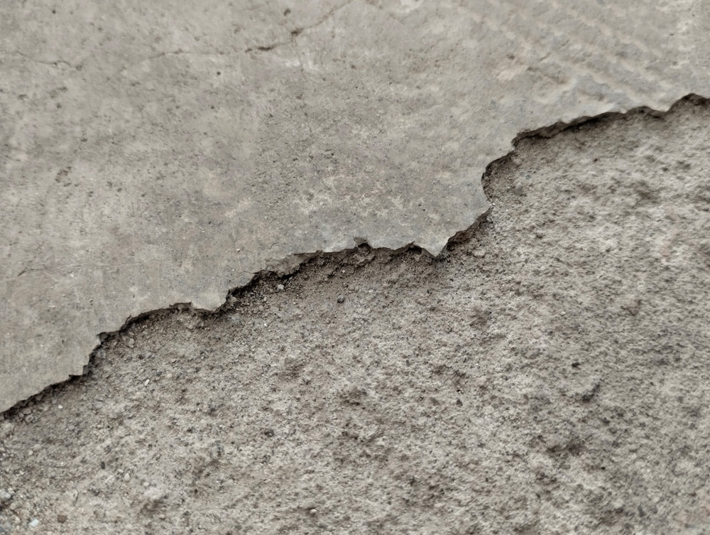نمونه کف بتنی پس از انجام مرمت و پوشش محافظتی برای جلوگیری از پوسته شدن
