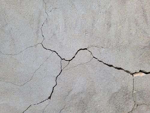 نقاشی گرافیکی روشهای مراقبت پسریختن بتن برای جلوگیری از ترکهای جمعشدگی